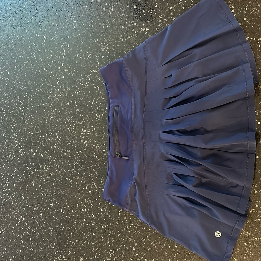 Lululemon skort size 6 tall in royal blue!!